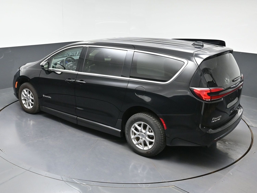 Used 2024 Chrysler Pacifica Touring L - BraunAbility Side Entry Fold Out Manual Ramp