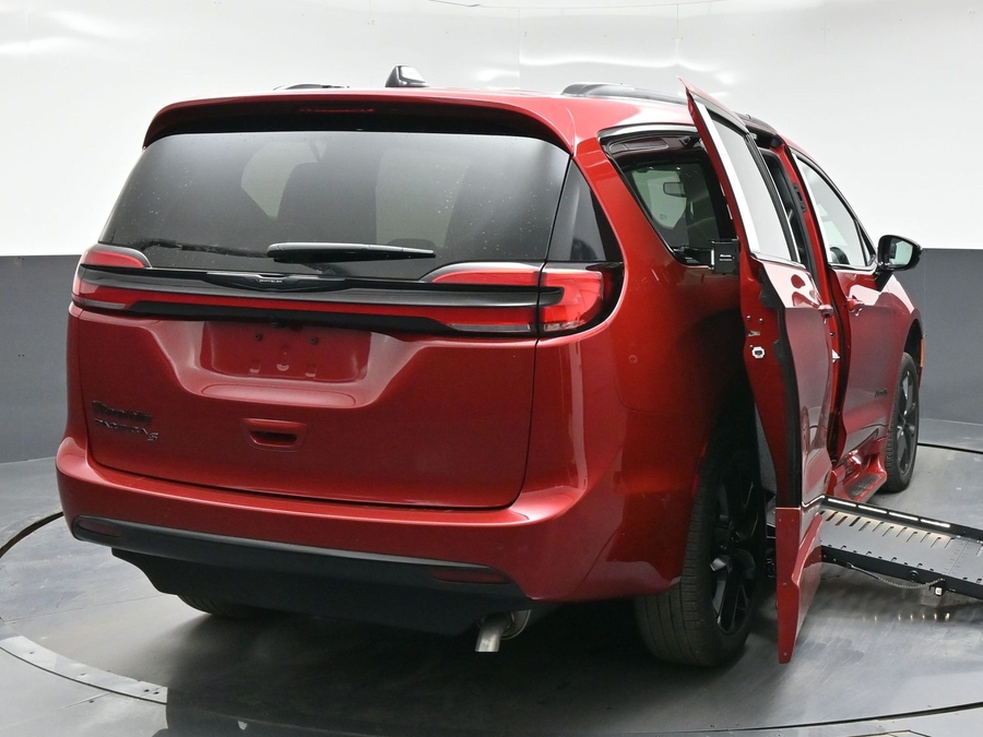 Red Chrysler Pacifica image number 2