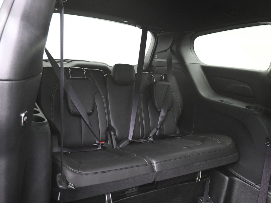 New 2025 Chrysler Pacifica Select Safety - BraunAbility Side Entry Entry Fold Out Automatic Ramp