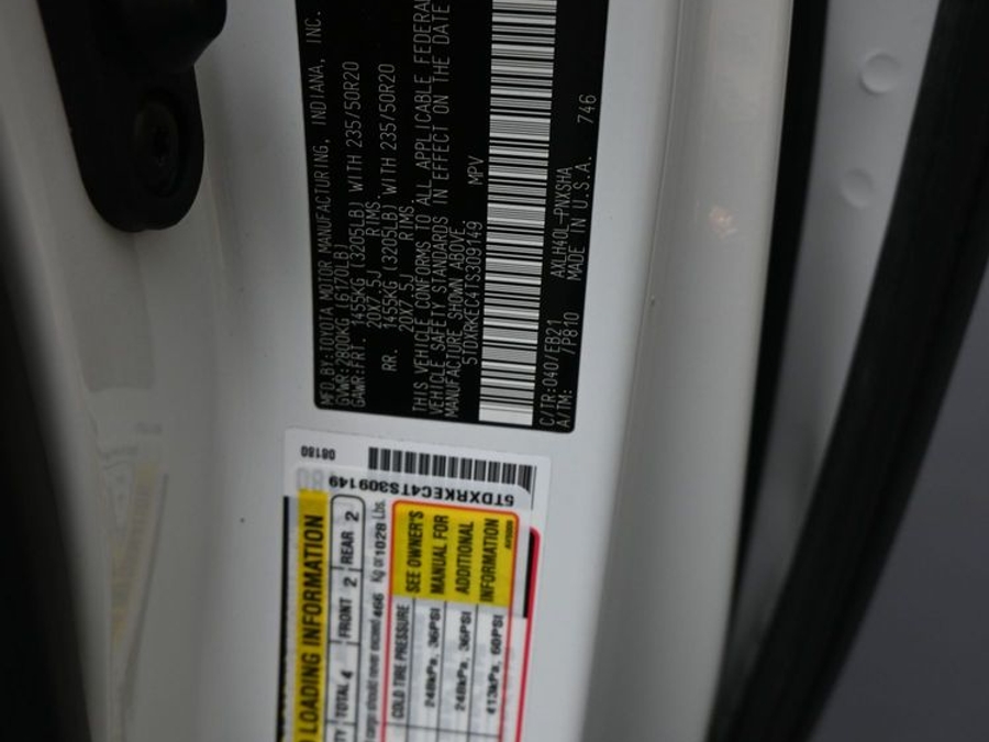 New 2026 Toyota Sienna Hybrid XSE Sport - BraunAbility Side Entry Fold Out Automatic Ramp