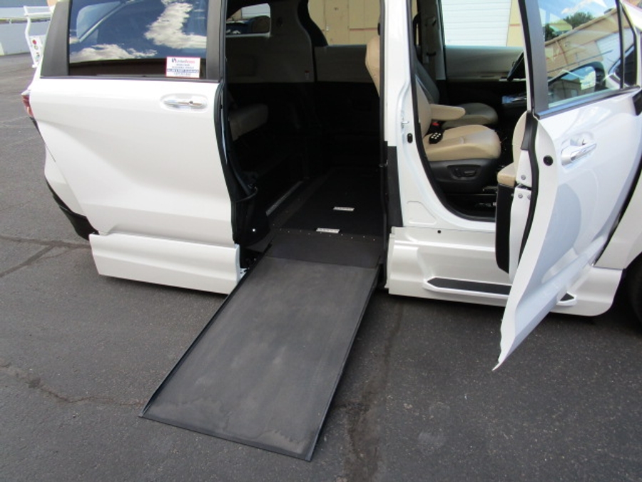 Used 2024 Toyota Sienna Hybrid XLE - VMI Side Entry Entry In Floor Automatic Ramp