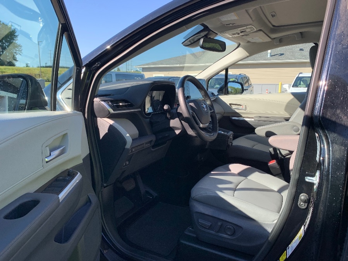 2021 TOYOTA SIENNA - Image 23