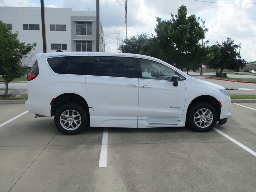 Used 2024 Chrysler Voyager LX - BraunAbility Side Entry Entry In Floor Automatic Ramp