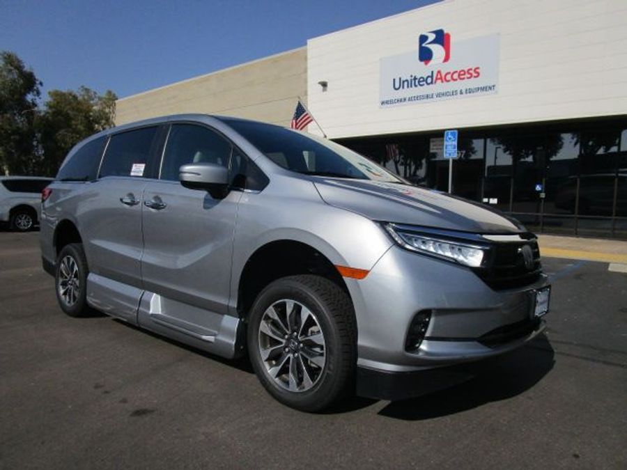 Used 2022 Honda Odyssey  - VMI Side Entry Entry In Floor Automatic Ramp