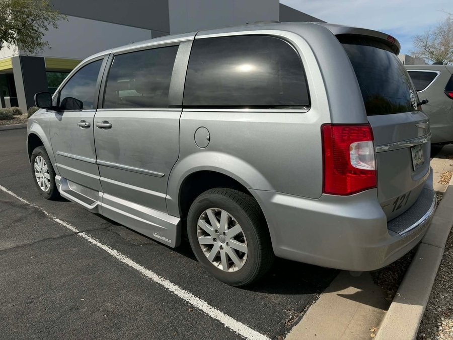 Used 2016 Chrysler Town and Country Touring - VMI Side Entry Entry In Floor Automatic Ramp