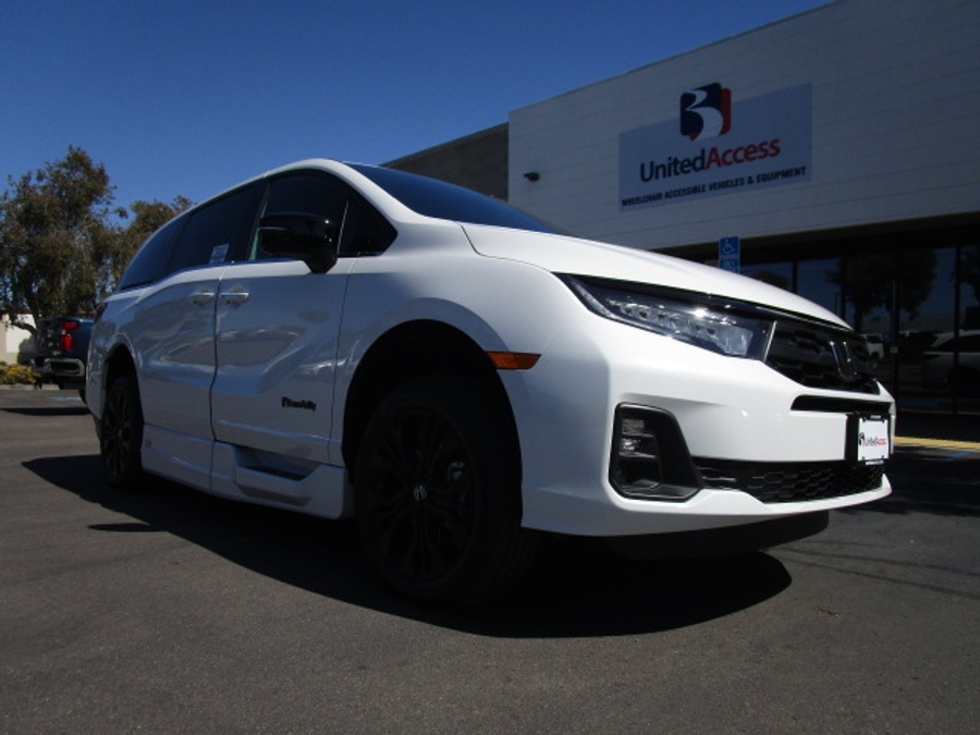 New 2026 Honda Odyssey Sport - BraunAbility Side Entry In Floor Automatic Ramp