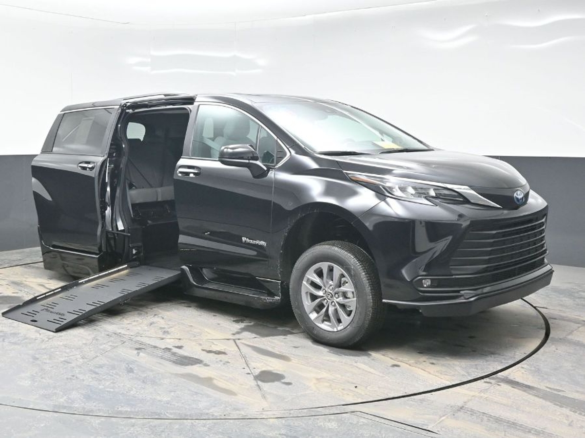Black Toyota Sienna with Side Entry Automatic Fold Out ramp