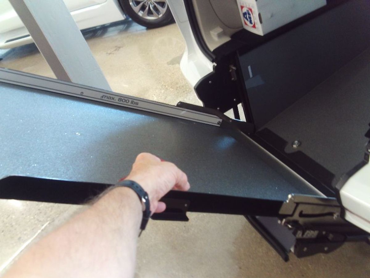 2024 CHRYSLER VOYAGER - Image 11