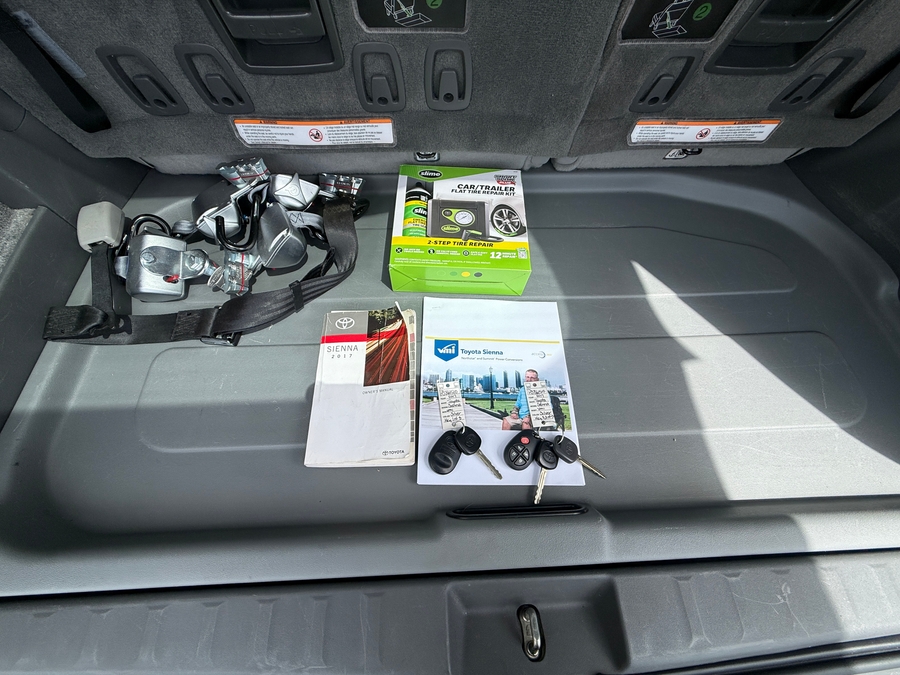Used 2017 Toyota Sienna LE - VMI Side Entry Entry In Floor Automatic Ramp