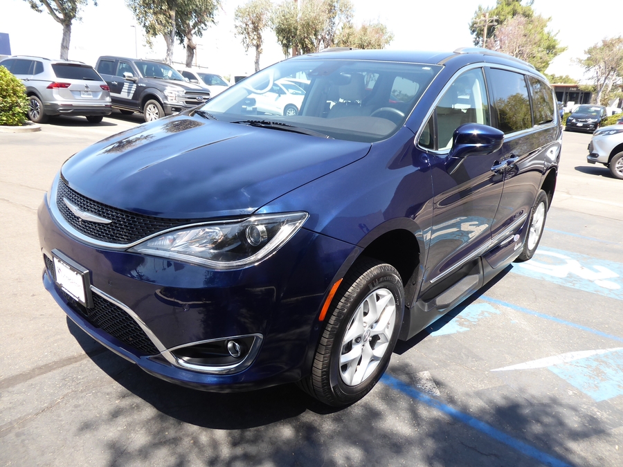 Used 2017 Chrysler Pacifica Touring L Plus - VMI Side Entry In Floor Automatic Ramp