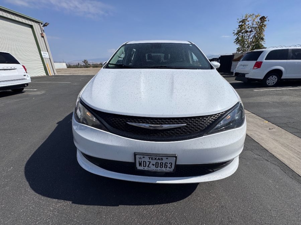 2022 CHRYSLER VOYAGER - Image 2