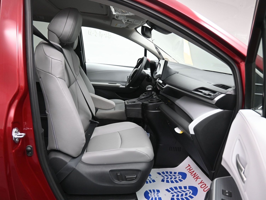 New 2026 Toyota Sienna Hybrid XLE Add - BraunAbility Side Entry In Floor Automatic Ramp