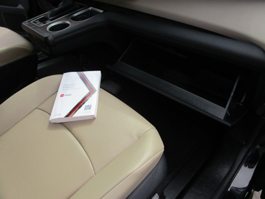 Used 2024 Toyota Sienna Hybrid XLE Base - VMI Side Entry Entry In Floor Automatic Ramp