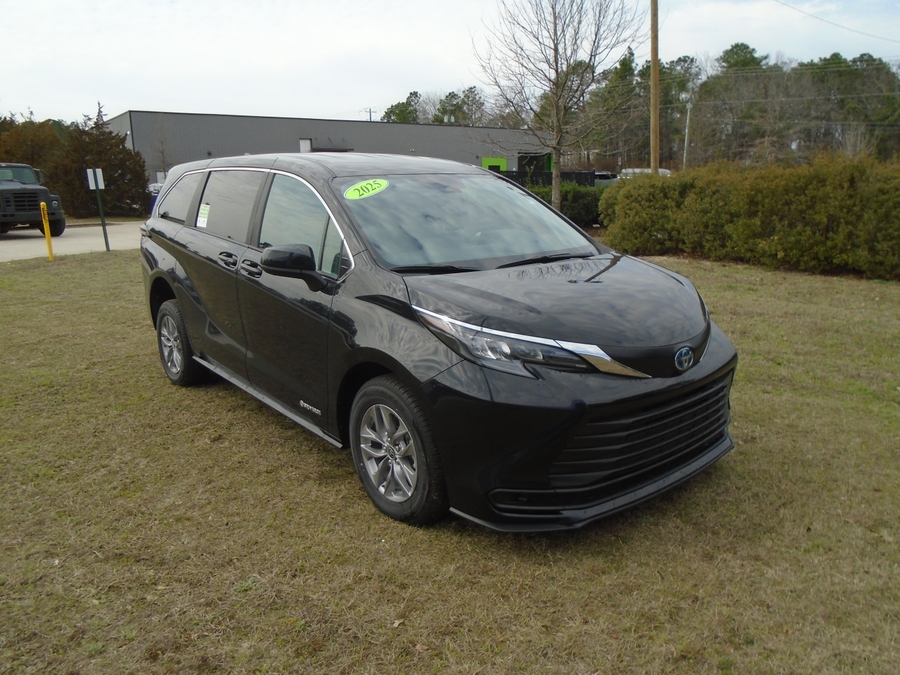 2025 TOYOTA SIENNA - Image 18