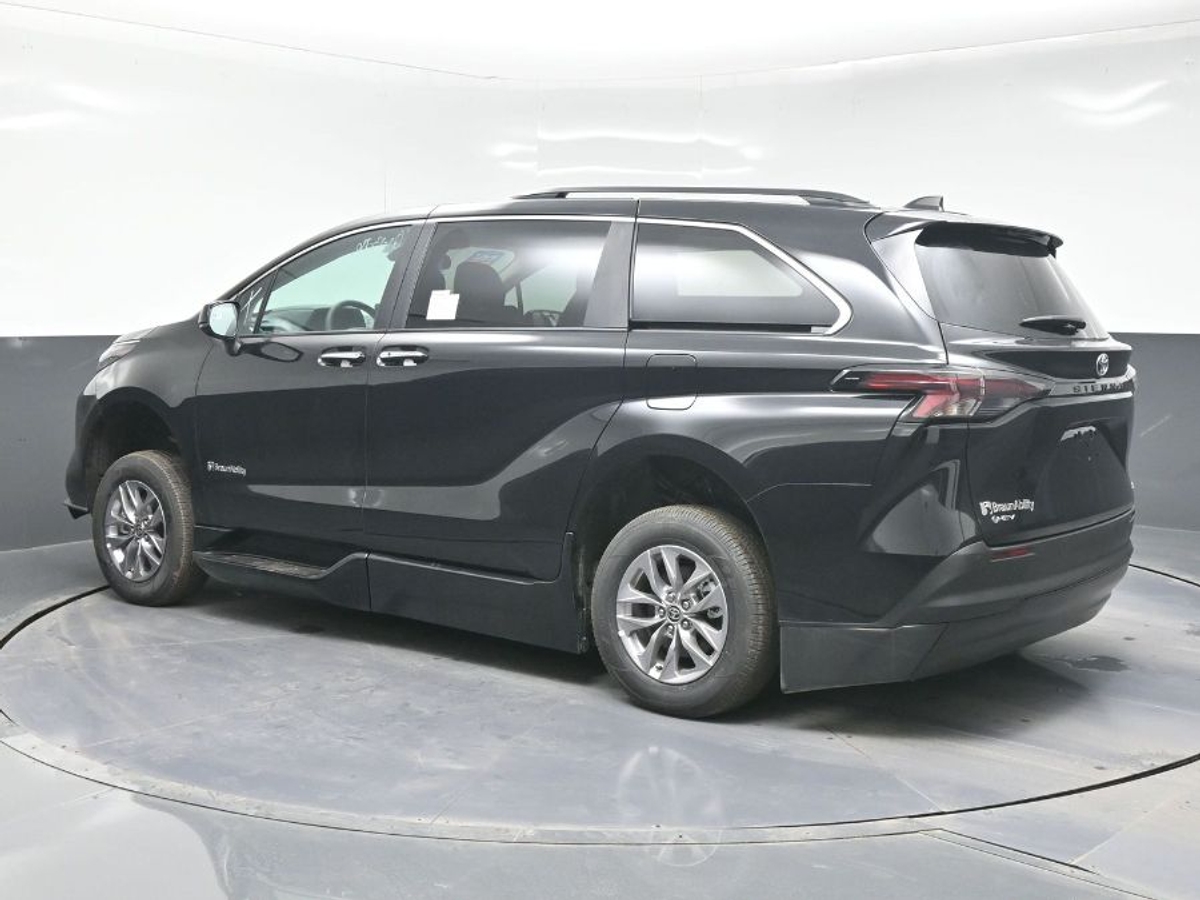 Black Toyota Sienna with Side Entry Automatic Fold Out ramp