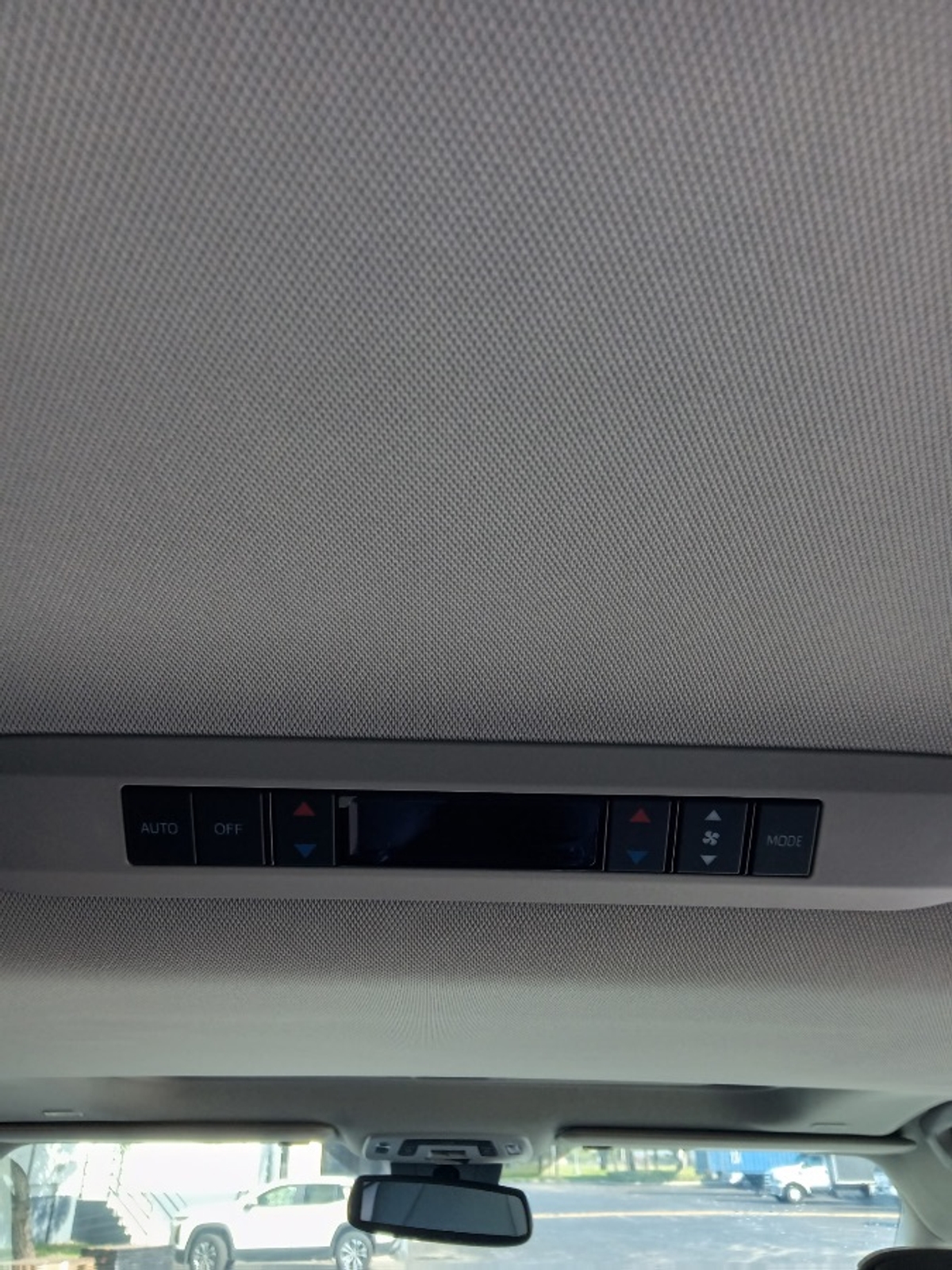 2025 TOYOTA SIENNA - Image 15