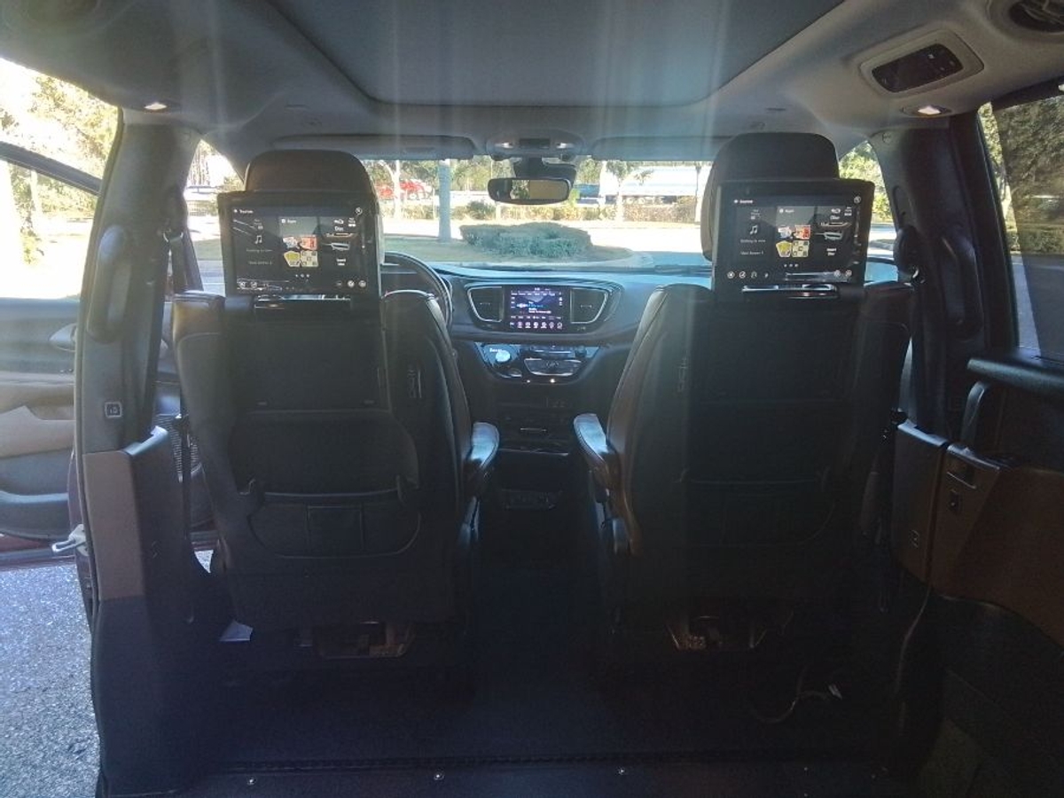 2018 CHRYSLER PACIFICA - Image 12