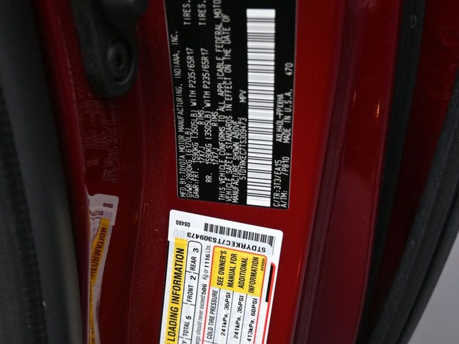 Red Toyota Sienna image number 13