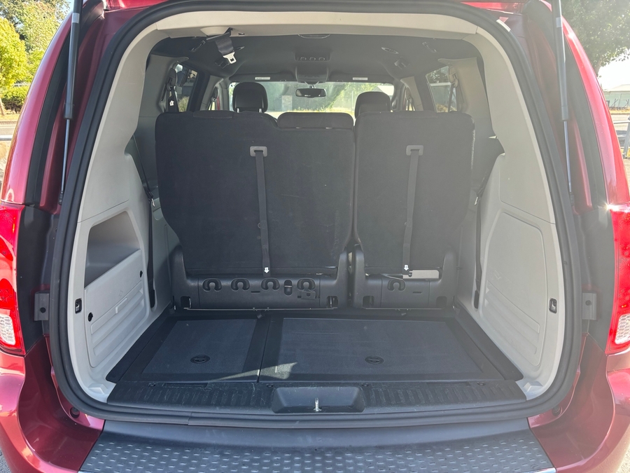 Used 2014 Dodge Grand Caravan SE 30th Anniversary - BraunAbility Side Entry Fold Out Automatic Ramp