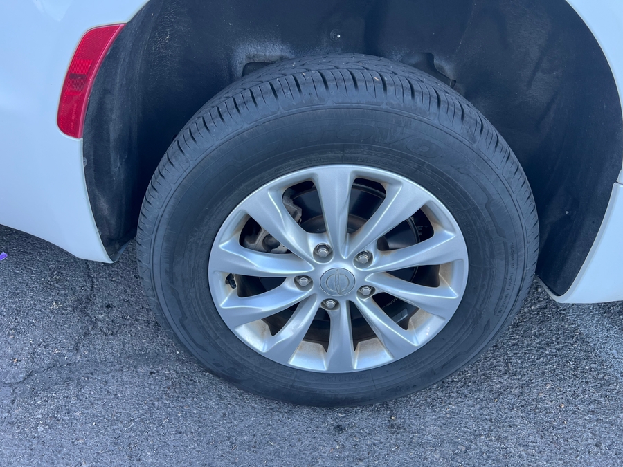 Used 2018 Chrysler Pacifica Touring L - BraunAbility Rear Entry Entry Fold Out Manual Ramp