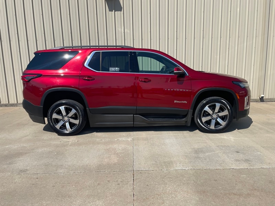 Used 2023 Chevrolet Traverse 3LT - BraunAbility Side Entry In Floor Automatic Ramp