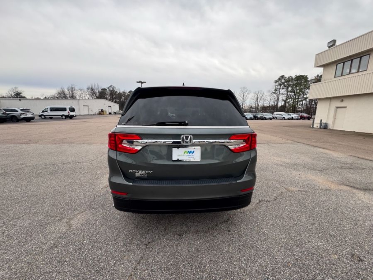  Honda Odyssey image number 3