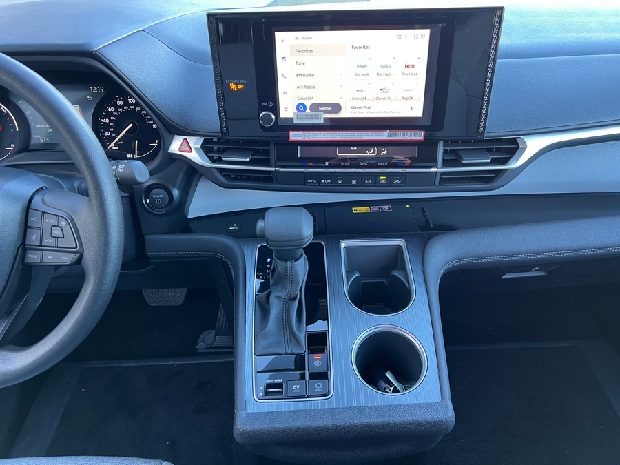 New 2025 Toyota Sienna Hybrid LE AWD - VMI  Entry  Ramp