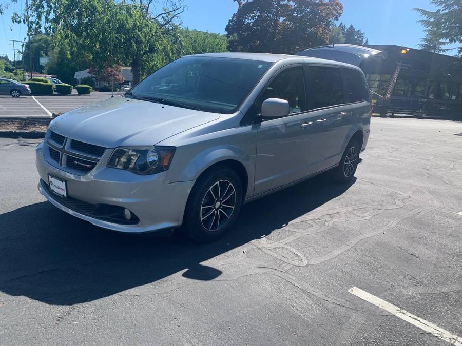 Used 2019 Dodge Grand Caravan GT - International Mobility Rear Entry Entry Fold Out Manual Ramp