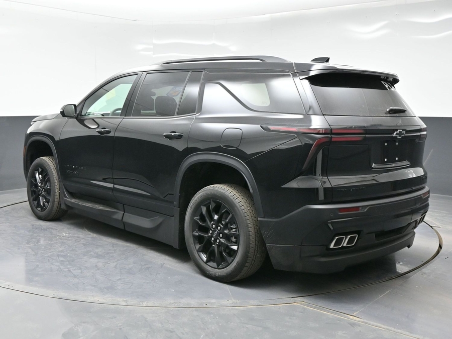 New 2025 Chevrolet Traverse 1LT Midnight - BraunAbility Side Entry Entry In Floor Automatic Ramp