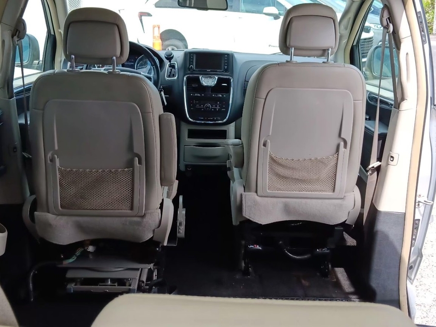 Silver Chrysler Town and Country image number 6