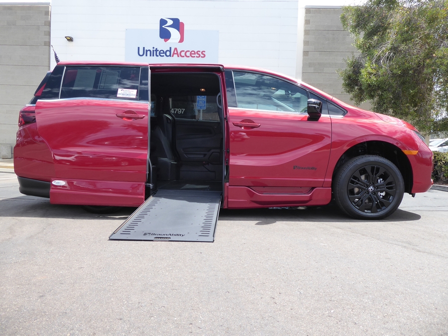 New 2026 Honda Odyssey Sport - BraunAbility Side Entry In Floor Automatic Ramp