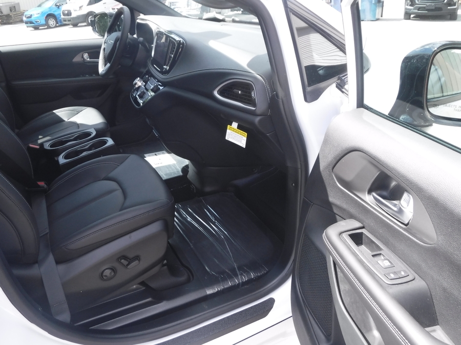 White Chrysler Pacifica with Side Entry Automatic In Floor ramp
