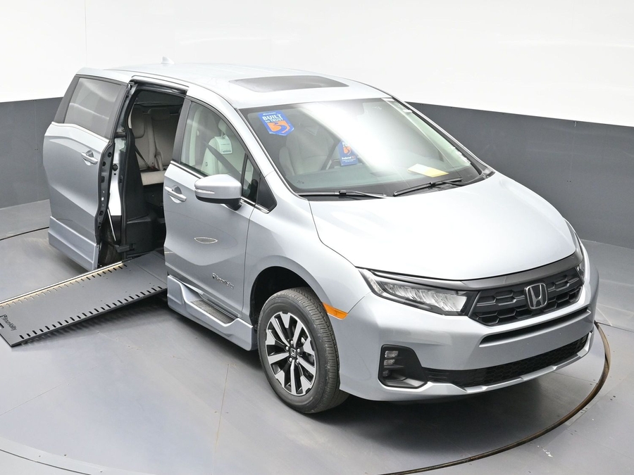 New 2026 Honda Odyssey EX-L - BraunAbility Side Entry Entry In Floor Automatic Ramp