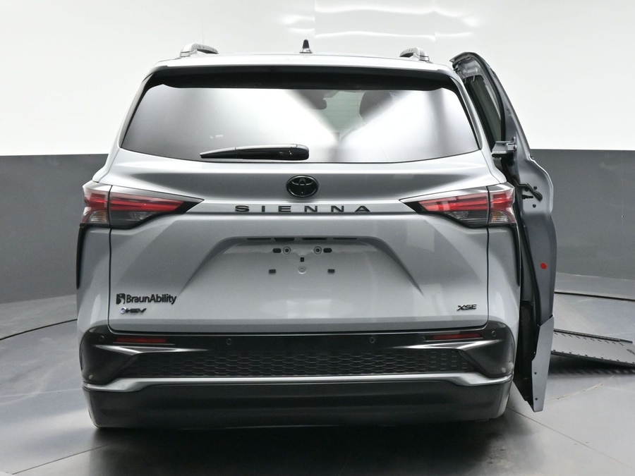New 2026 Toyota Sienna Hybrid XSE Sport - BraunAbility Side Entry In Floor Automatic Ramp