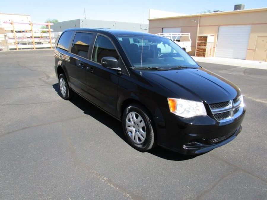 Used 2014 Dodge Grand Caravan American Value Package - Freedom Rear Entry Entry Fold Out Manual Ramp