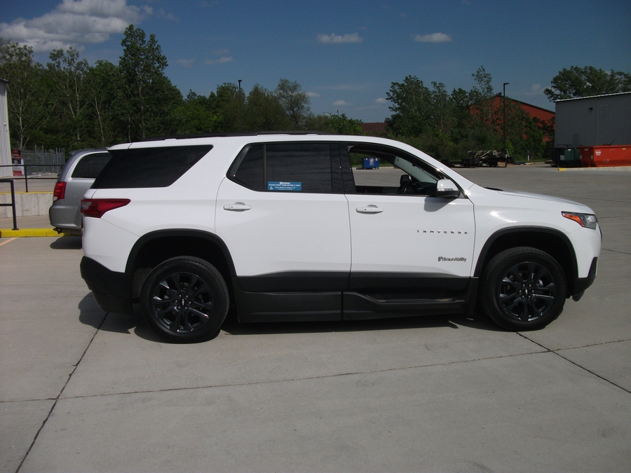 Used 2021 Chevrolet Traverse RS - BraunAbility Side Entry Entry In Floor Automatic Ramp