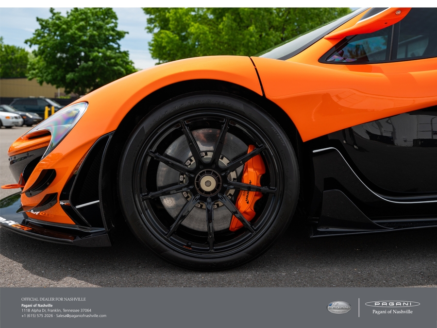 2015 McLaren P1