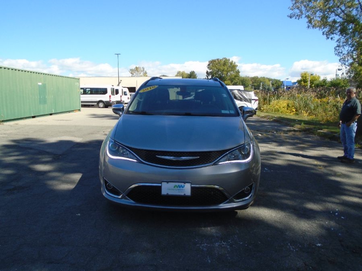 2018 CHRYSLER PACIFICA - Image 10