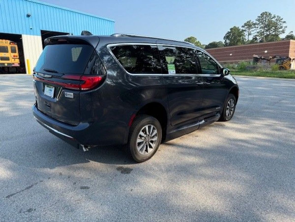 2021 CHRYSLER PACIFICA - Image 6