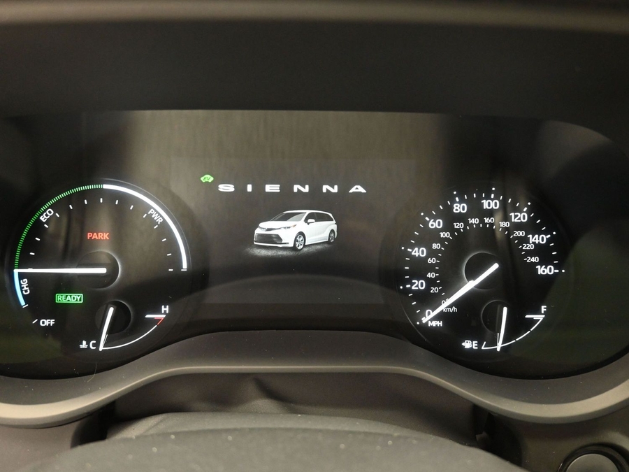 Grey Toyota Sienna image number 12