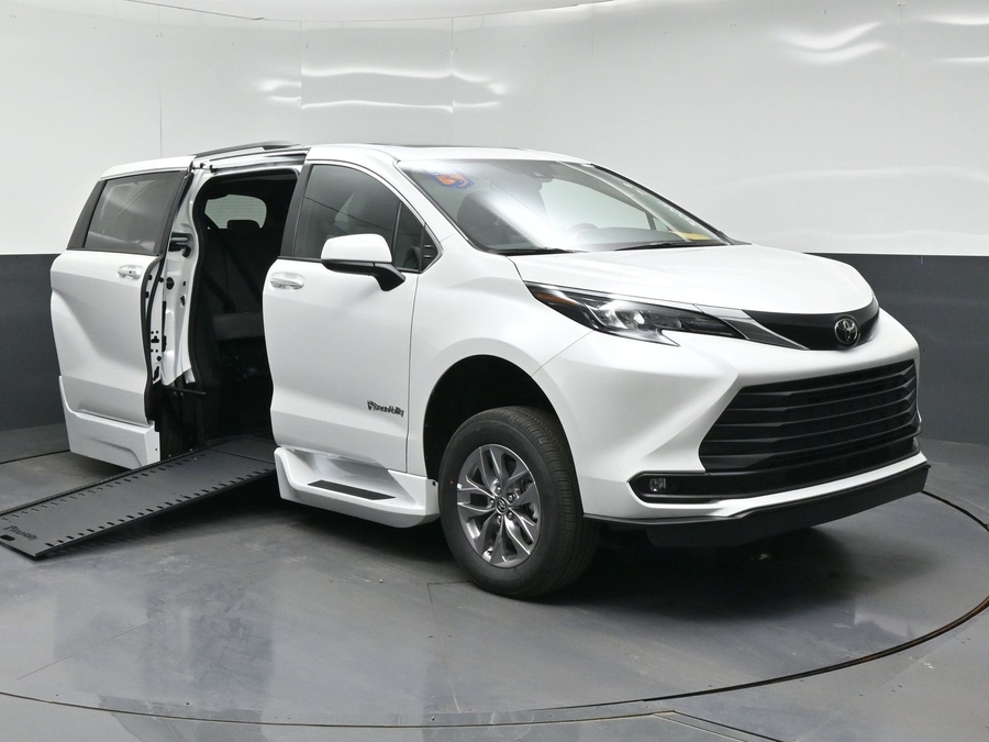 White Toyota Sienna with Side Entry Automatic In Floor ramp
