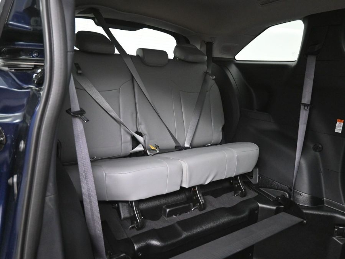 2025 TOYOTA SIENNA - Image 10