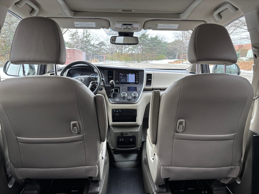 Used 2019 Toyota Sienna XLE Base - BraunAbility Side Entry Entry Fold Out Automatic Ramp