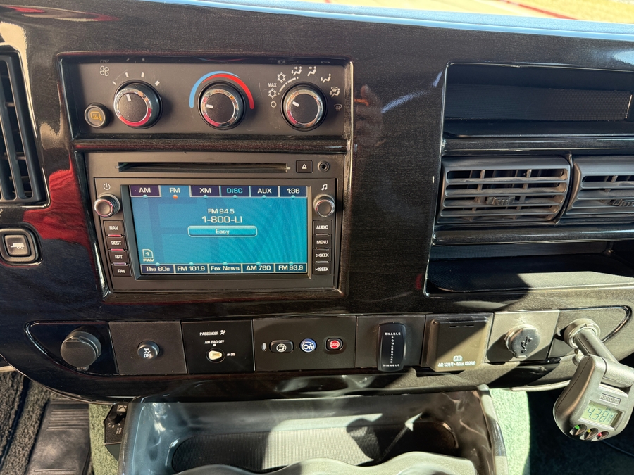 Used 2015 GMC Savana Explorer - Side Entry Entry Lift Automatic Ramp