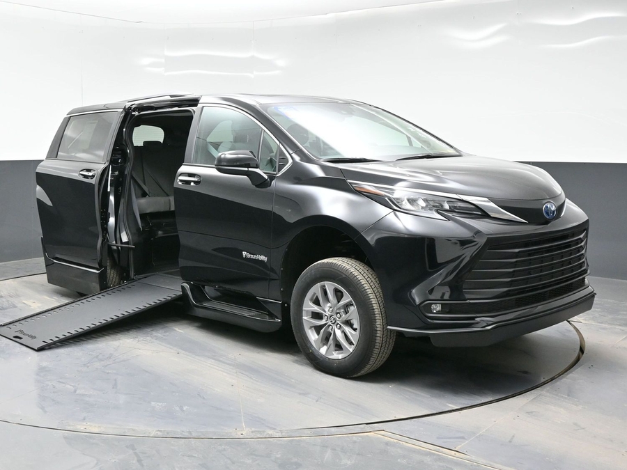 Black Toyota Sienna with Side Entry Automatic In Floor ramp