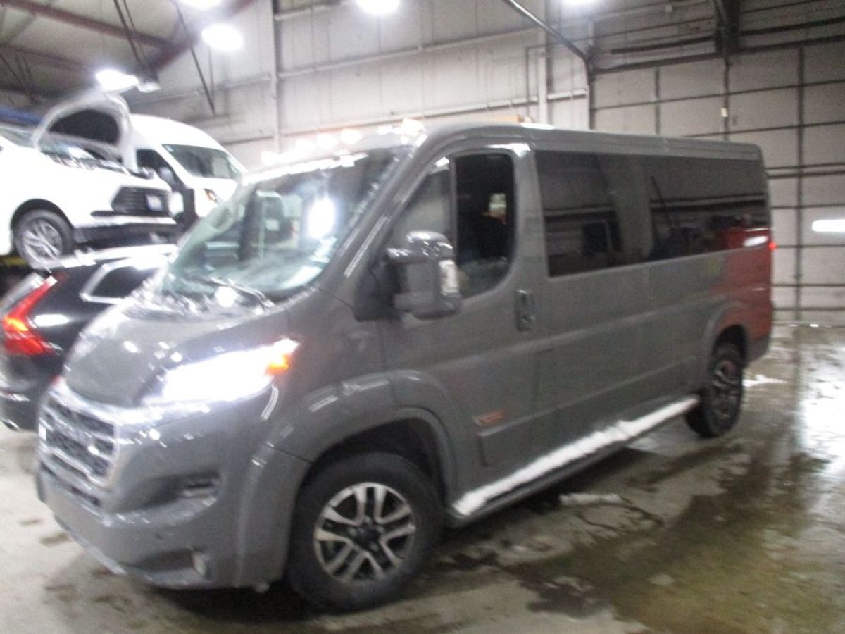 2025 RAM PROMASTER 1500 - Image 9