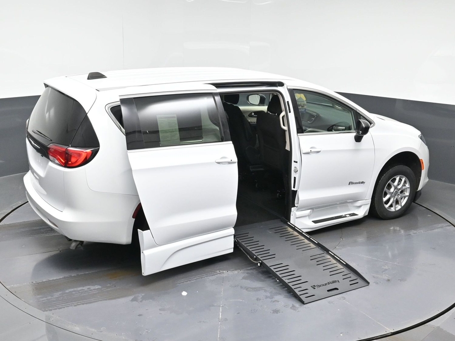 Used 2024 Chrysler Voyager LX - BraunAbility Side Entry Entry Fold Out Automatic Ramp