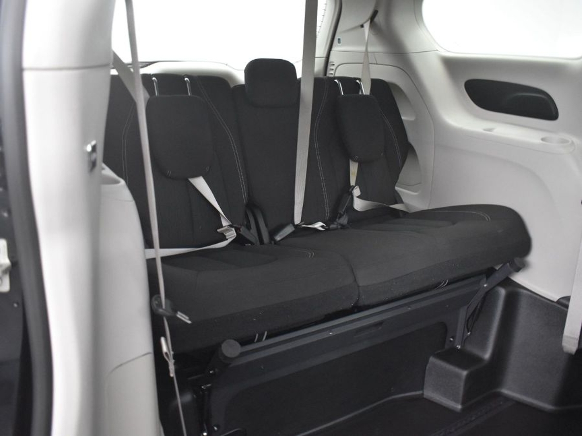 2023 CHRYSLER VOYAGER - Image 10