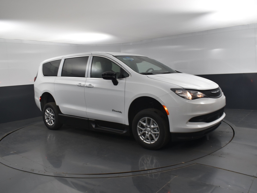 New 2025 Chrysler Voyager LX w MID ROW SEAT - BraunAbility Commercial Side Entry Fold Out Manual Ramp
