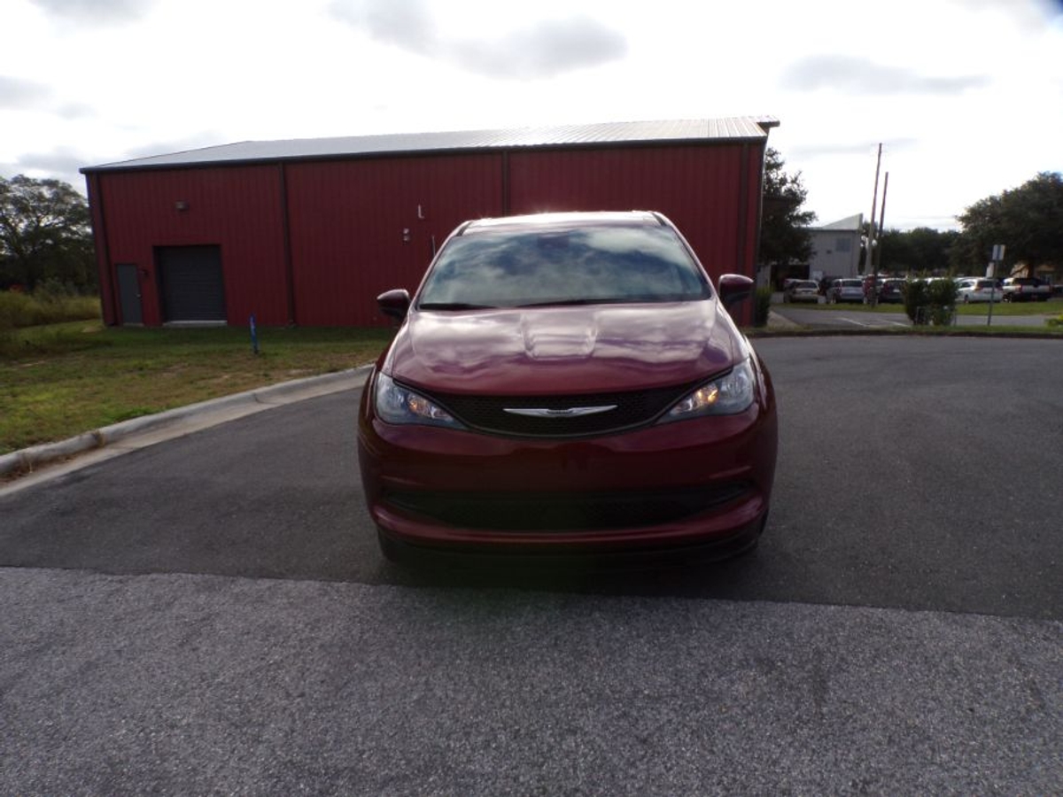 2023 CHRYSLER VOYAGER - Image 3